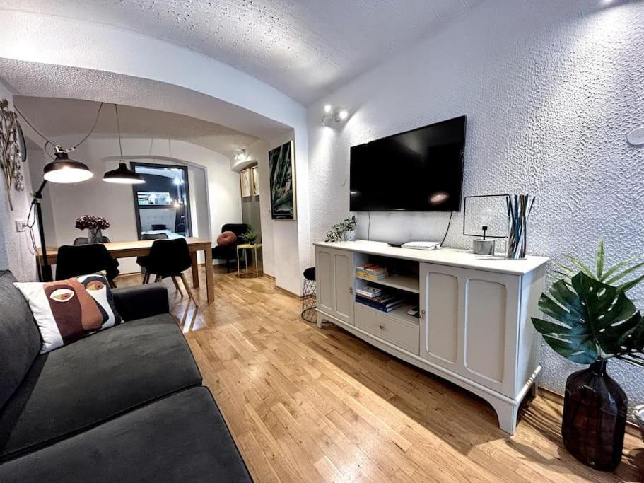 Charming Appartment 3-Min Walk To Old Town - Free Parking Laibach Exterior foto